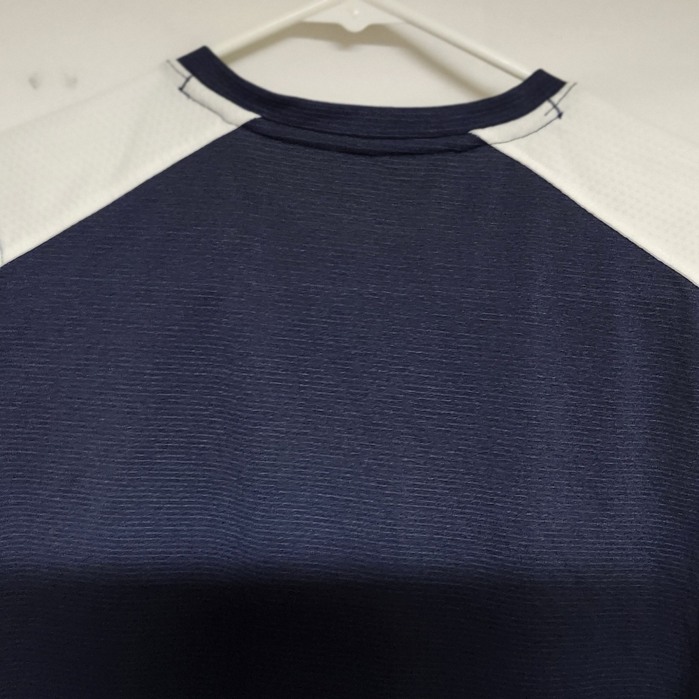 Under Armour Blue and White Short Sleeve Tees - Picture 5 of 5